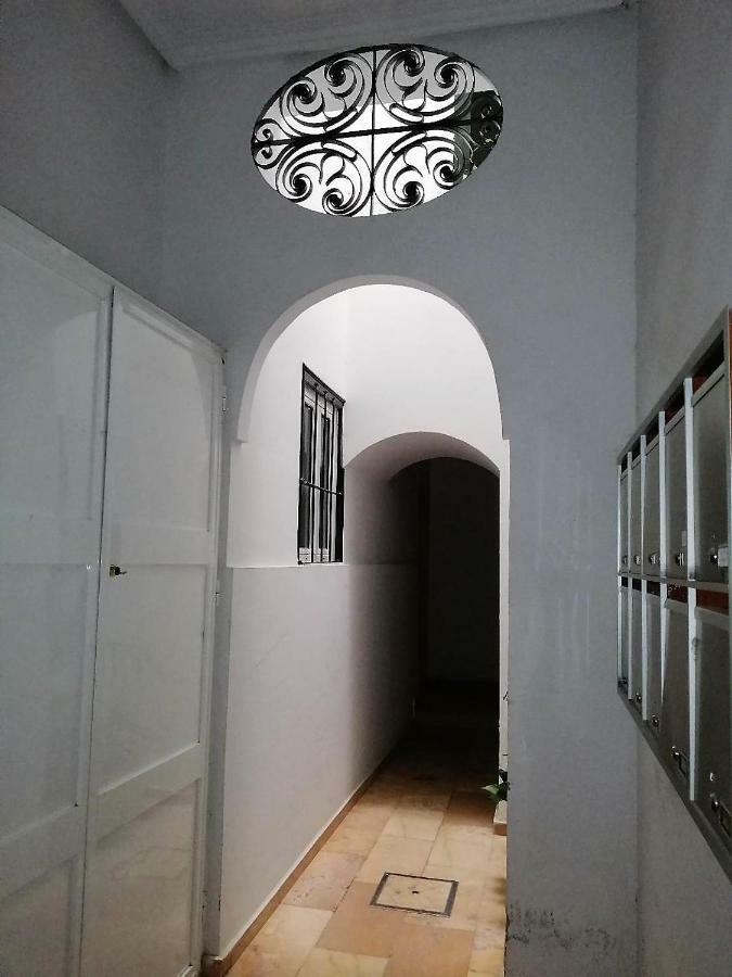 Apartamento Callejon Del Beso Seville Luaran gambar